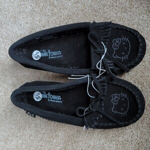 Hello Kitty Minnetonka Moccasins
